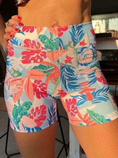 SHORT DEPORTIVO PRIMAVERA CORAL TUA