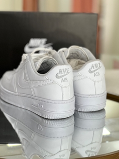 Nike branco - comprar online