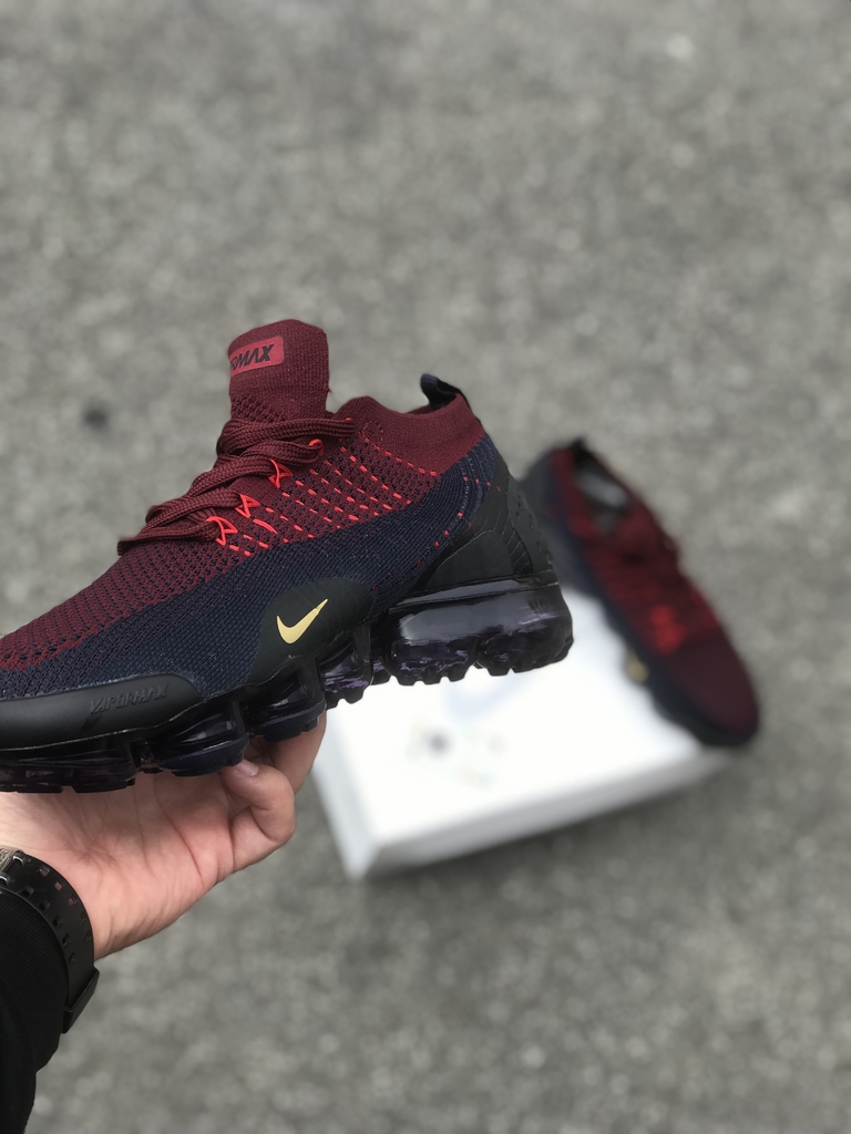 Vapormax v2 deals black