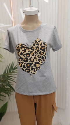 Remera Corazon Animal Print - comprar online