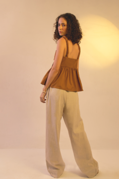 Blusa Candeia Terra na internet