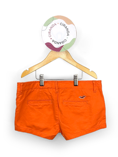 Shorts laranja em sarja de algodão molinha Hollister W24 / equivale Tam 10 usado em bom estado - comprar online