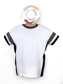 Camiseta style 3 Italian Couture Tam 3 malha com elastano e tachas aplicadas Como novo - comprar online