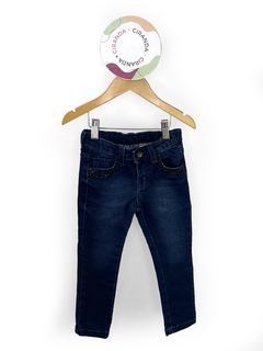 Calça jeans com elastano - modelo skinny - lavagem escura com aplicação de brilho nos contornos dos bolsos frontais Zara Girls Tam 3/4 Como novo