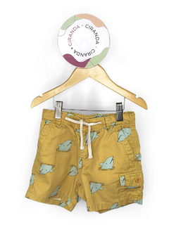 Shorts em sarja de algodão, mostarda com zíper, botão e cordão, com estampa tubarão - Bento - Tam 4 - usado em bom estado