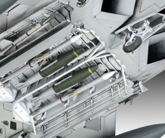 Revell - 03858 - Lockheed Martin F-22A Raptor - 1:72 - ArtModel Modelismo