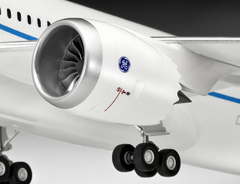 Kit Revell - Boeing 787-8 Dreamliner - 1:144 - 04261 na internet