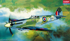 Kit Academy - Spitfire Mk.XIVc - 1:72 - 12484