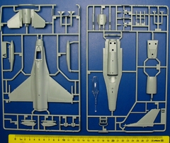 Academy - 12541 - USAF F-16C - Multirole Fighter MCP - 1:72 - ArtModel Modelismo