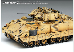 Academy - M2A2 Bradley "Iraq 2003" - 1:35 - comprar online