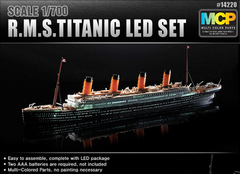 Academy - R.M.S. Titanic Led Set - 1:700