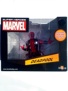Deadpool Super Heroes Marvel Bustos de Colección