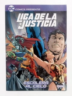 DC Comics Presenta: Liga de La Justicia Escalera al Cielo