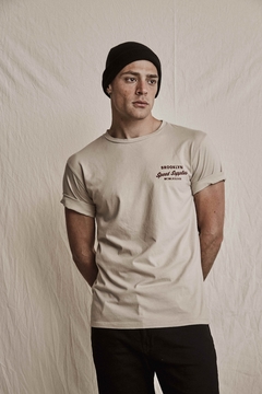 Remera Brooklyn Classic