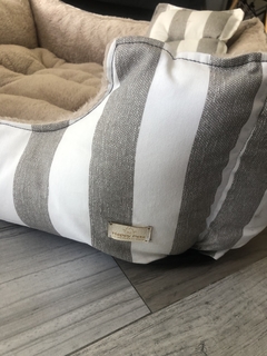 Combo Cama Moises & Comedero en altura Paraíso doble - perros grandes - comprar online