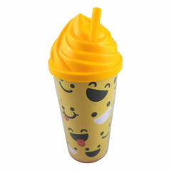 Copo com tampa formato chantily plus da Neoplas decorado com tema emoji com 550ml - comprar online