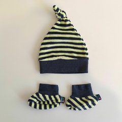 CONJUNTO - OWOKO - TALLE 0 MESES - SET X2 PIEZAS (GORRO Y ESCARPÍN) PLUSH A RAYAS AZUL Y AMARILLO - comprar online