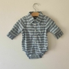 BODY CAMISA - OSHKOSH - TALLE 9 MESES - A RAYAS CELESTE Y VERDE