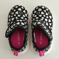 ZAPATILLAS - CARTER´S - TALLE AR 19 - NEGRO MOTIVO CORAZONES - comprar online