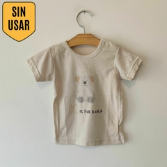 REMERA MC - UPSY DAISY - TALLE 9 A 12 MESES - BEIGE MOTIVO KOALA