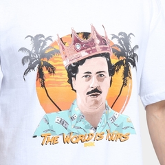 Camiseta DGK World Is Yours Pablo Escobar