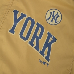 Jaqueta Corta Vento New Era New York Yankees Mostarda - Style Loja | Skate, surf & streetwear