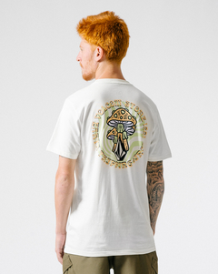 Camiseta Volcom Slim Psichike Branco - 518335 - comprar online