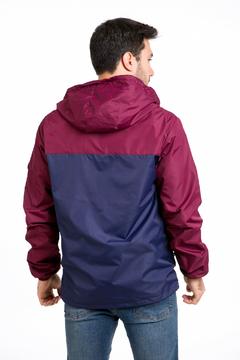 706 - Campera Running combinada en V con capucha - tienda online