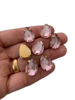 CHATON GOTA ROSA CLARO- BASE DOURADA (13X18MM)- 10 UNIDADES