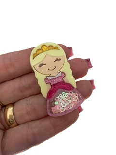 PRINCESA AURORA VAZADA COM CONFETE CORAÇÃO (5CM)- UNIDADE