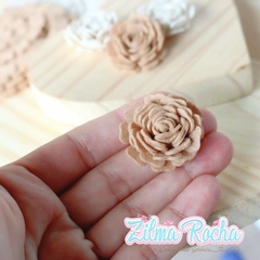 Flor Espiral Modelo Pétalas de Rosa Coleção Café com Leite - 8cm Aberta - Escolha a Cor - comprar online