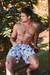 SHORTS ESTAMPADO TROPICAL na internet