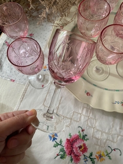 Juego de 6 copas rosadas talladas - HappyTea! - Vajilla vintage