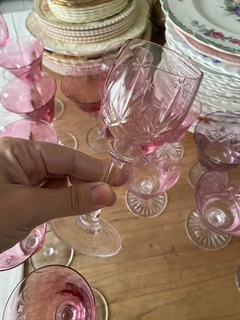 Juego de 6 copas rosadas talladas en internet