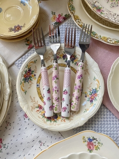 Set x 4 tenedores mango de ceramica (rosas)