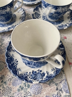 Taza de té con plato Johnson Bros English Country Life