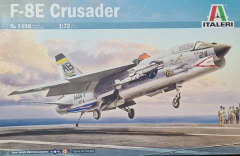 Italeri 1/72 1456 F-8E Crusader