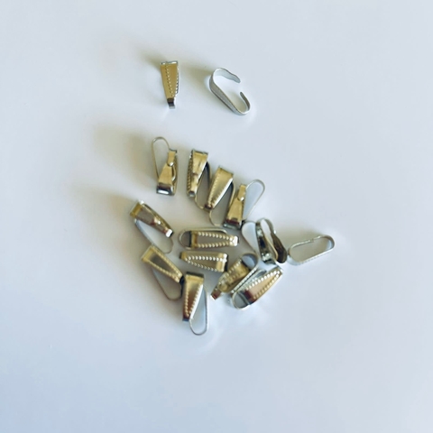 mini letras para personalizar para pulseras o resina de 7 mm diametro y 4mm  espesor