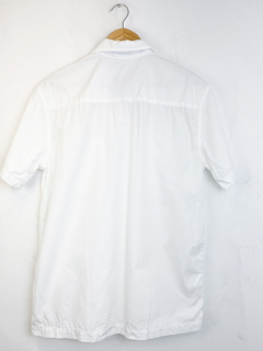 Camisa Branca Manga Curta (M) na internet