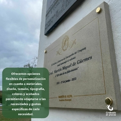 Imagen de Placa institucional personalizada de marmol blanco