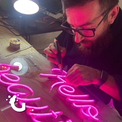 Frases, logos y palabras de Neon Led 100 cm. en internet