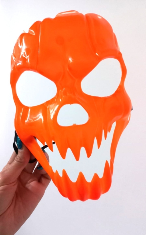 MASCARA NARANJA RIGIDA x1 U