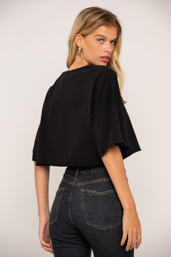 BLUSA TEE IZZIE PRETA OTHER GIRLS - Maria Bunita Brand