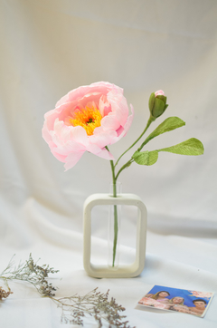 PEONIA CON FLORERO