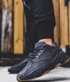 La Cordoneria Oval Classic Black- Yeezy 500/700