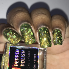 Esmalte refletivo Pepper Polish É só um Bolinho