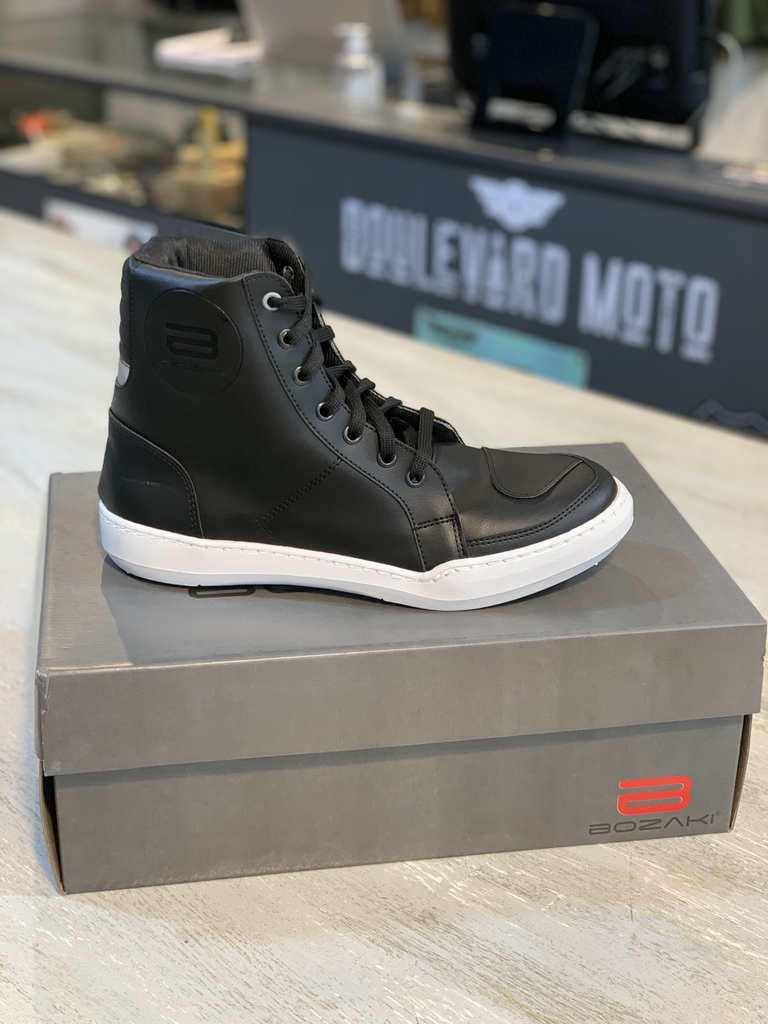 Zapatillas para moto BOZAKI TEKTRON 2 suela blanca con protecciones