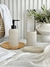 Imagen de Set baño 3 piezas textura beige poliresina