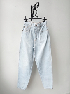 Mom jeans vintage bordada (34)
