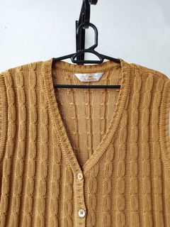 Colete tricot caramelo (M) - comprar online